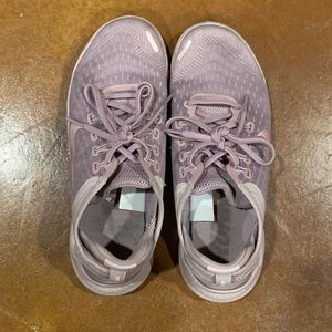 Nike free run shoes in lavender